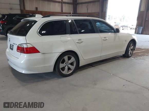 2007 BMW 5 Series 530xi with VIN WBANN73507CN03752, listed as a IAAI auction lot 42786572 with 250,683 mi miles and . Bid and sale history available at DreamBid. Image 4.