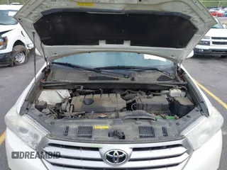 2013 Toyota Highlander with VIN 5TDZA3EH8DS040365, listed as a IAAI auction lot 41939503 with 123,581 mi miles and . Bid and sale history available at DreamBid. Image 10.
