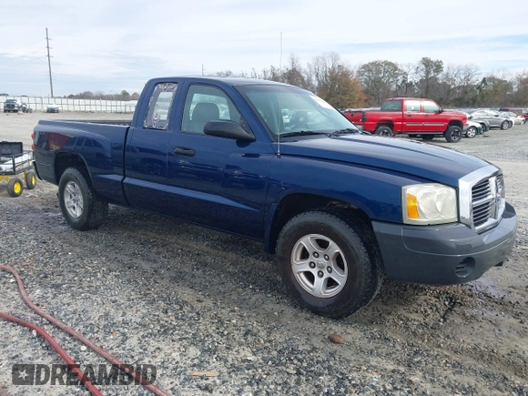 2005 Dodge Dakota ST with VIN 1D7HE22K75S242803, listed as a IAAI auction lot 41383968 with 160,295 mi miles and . Bid and sale history available at DreamBid. Image 1.