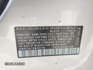 2013 Volkswagen Jetta Hybrid SE z VIN 3VW637AJ1DM303788, wystawiony jako IAAI lot #42205720 z przebiegiem 242 957 mil mil oraz . Historia ofert i sprzedaży dostępna na DreamBid. Obrazek 9.