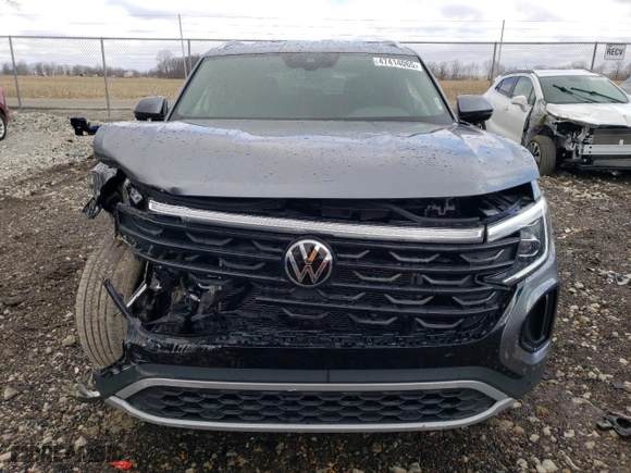 2024 Volkswagen Atlas Cross Sport 2.0T SE w/Technology with VIN 1V2HE2CA1RC249891, listed as a Copart auction lot 47414065 with 7,602 mi miles and Salvage Title. Bid and sale history available at carsss.com. Image 5.