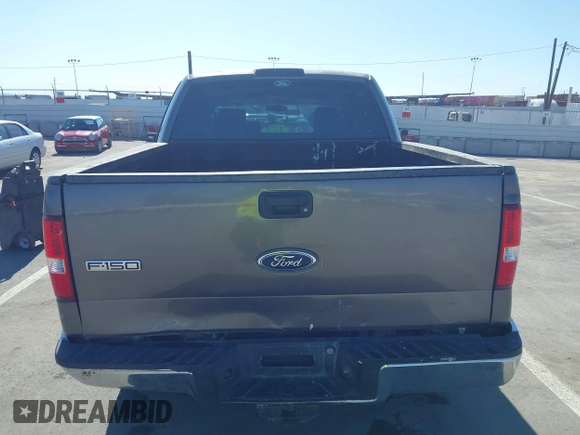 2005 Ford F-150 XLT с VIN 1FTRW12W55KD46912, выставлен на аукционе IAAI как лот 42098078 с пробегом 167 819 миль миль и . История ставок и продаж доступна на DreamBid. Изображение 16.