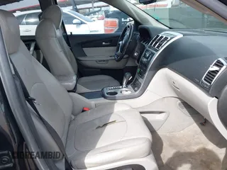 2008 GMC Acadia SLT2 with VIN 1GKER33788J239778, listed as a IAAI auction lot 41515352 with 258,998 mi miles. Bid and sale history available at carsss.com. Image 5.