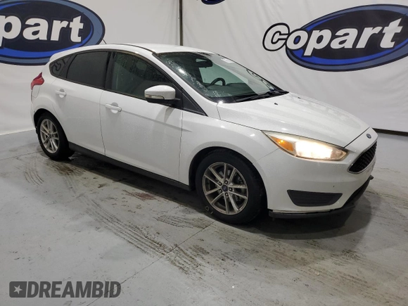 2016 Ford Focus SE with VIN 1FADP3K29GL263065, listed as a Copart auction lot 45387785 with 88,000 mi miles and Clean Title. Bid and sale history available at carsss.com. Image 4.