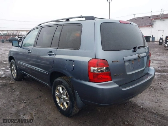 2004 Toyota Highlander with VIN JTEEP21A140053974, listed as a IAAI auction lot 42021517 with 215,387 mi miles. Bid and sale history available at carsss.com. Image 3.