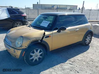 2003 MINI Cooper Hardtop with VIN WMWRC33483TJ52087, listed as a IAAI auction lot 41579661 with 75,055 mi miles. Bid and sale history available at carsss.com. Image 18.
