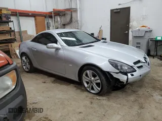 2008 Mercedes-Benz SLK 350 z VIN WDBWK56F08F180858, wystawiony jako Copart lot #43420175 z przebiegiem 142 194 mil mil oraz Szkoda całkowita • Salvage title. Historia ofert i sprzedaży dostępna na DreamBid. Obrazek 4.