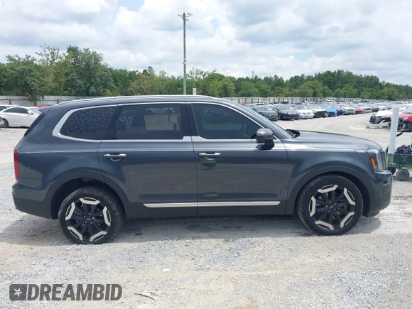 2023 Kia Telluride S with VIN 5XYP64GC0PG386895, listed as a IAAI auction lot 42365625 with 41,588 mi miles and . Bid and sale history available at DreamBid. Image 13.