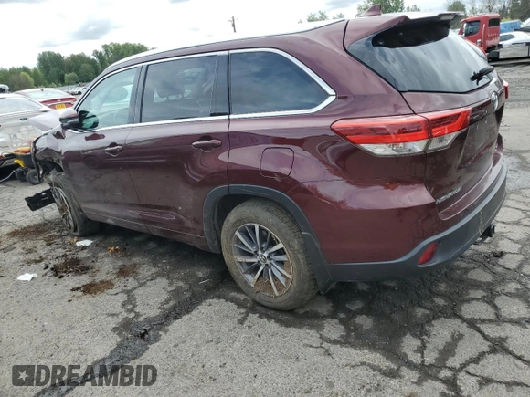2018 Toyota Highlander SE with VIN 5TDJZRFH0JS874049, listed as a Copart auction lot 54959505 with 92,561 mi miles and Salvage title. Bid and sale history available at DreamBid. Image 2.