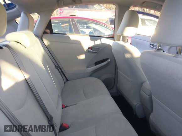 2015 Toyota Prius Four with VIN JTDKN3DU5F1916703, listed as a IAAI auction lot 41370082 with 73,407 mi miles. Bid and sale history available at carsss.com. Image 8.