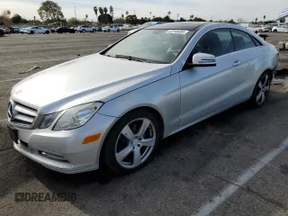 2013 Mercedes-Benz E 350 with VIN WDDKJ5KB7DF190650, listed as a Copart auction lot 42246695 with 194,786 mi miles and Salvage title. Bid and sale history available at DreamBid. Image 1.
