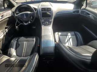 2020 Lincoln MKZ Standard z VIN 3LN6L5A97LR614023, wystawiony jako Copart lot #55066965 z przebiegiem 144 760 mil mil oraz Szkoda całkowita • Salvage title. Historia ofert i sprzedaży dostępna na DreamBid. Obrazek 8.