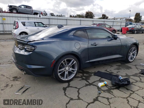 2022 Chevrolet Camaro 2LT with VIN 1G1FD1RX5N0111809, listed as a Copart auction lot 43728353 with 10,474 mi miles. Bid and sale history available at carsss.com. Image 3.