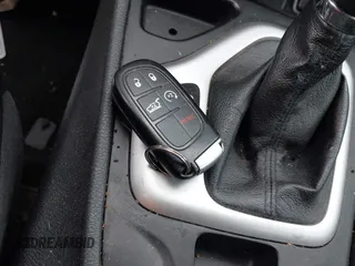 2014 Jeep Cherokee Limited with VIN 1C4PJLDS0EW134195, listed as a IAAI auction lot 42162971 with 182,272 mi miles and . Bid and sale history available at DreamBid. Image 11.