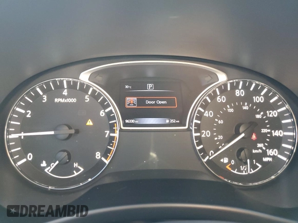 2016 Nissan Pathfinder S with VIN 5N1AR2MN5GC665783, listed as a Copart auction lot 72045174 with 96,330 mi miles and Salvage title. Bid and sale history available at DreamBid. Image 9.