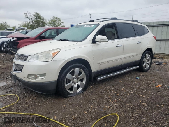 2012 Chevrolet Traverse LTZ z VIN 1GNKVLED5CJ155527, wystawiony jako Copart lot #57597285 z przebiegiem Nie podano mil oraz Szkoda całkowita • Salvage title. Historia ofert i sprzedaży dostępna na DreamBid. Obrazek 1.