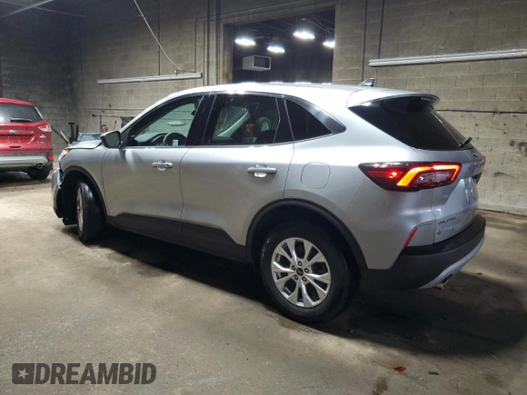 2023 Ford Escape Active with VIN 1FMCU0GNXPUB06201, listed as a Copart auction lot 49059285 with 7,335 mi miles and Salvage Title. Bid and sale history available at DreamBid. Image 2.