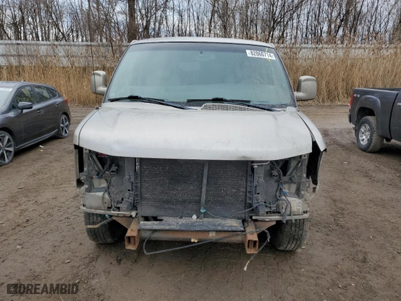 2003 GMC Savana Cargo Van YF7 Upfitter with VIN 1GDFH15T431193145, listed as a Copart auction lot 82860714 with 259,622 mi miles and Clean Title. Bid and sale history available at carsss.com. Image 5.