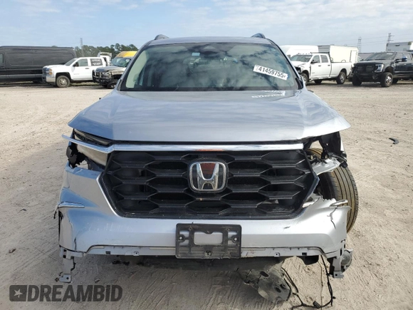 2023 Honda Pilot Touring with VIN 5FNYG2H73PB000923, listed as a Copart auction lot 41459755 with 39,829 mi miles and Salvage title. Bid and sale history available at DreamBid. Image 5.