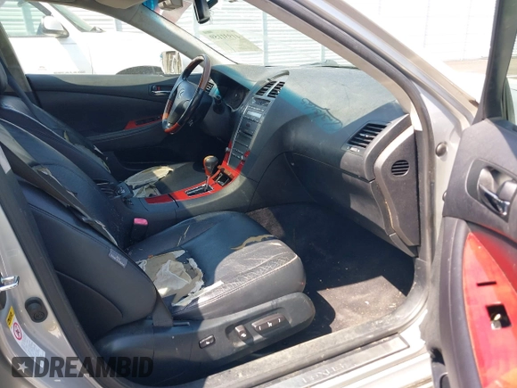 2008 Lexus ES 350 with VIN JTHBJ46G982221631, listed as a IAAI auction lot 41931159 with 303,492 mi miles. Bid and sale history available at carsss.com. Image 5.