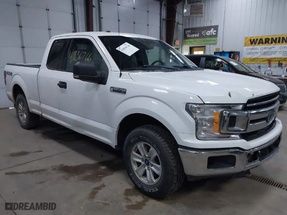 2018 Ford F-150 XL with VIN 1FTFX1EGXJFC55772, listed as a IAAI auction lot 41836766 with 174,882 mi miles. Bid and sale history available at carsss.com. Image 1.