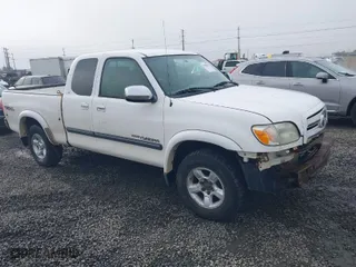 2005 Toyota Tundra SR5 with VIN 5TBBT44165S465146, listed as a IAAI auction lot 41205414 with 184,789 mi miles. Bid and sale history available at carsss.com. Image 1.