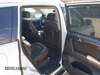 2013 Audi Q7 3.0T Premium Plus with VIN WA1LGBFE7DD005440, listed as a IAAI auction lot 41483398 with 92,668 mi miles. Bid and sale history available at carsss.com. Image 8.