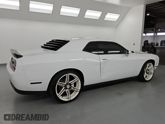 2016 Dodge Challenger SXT with VIN 2C3CDZAG5GH169054, listed as a Copart auction lot 56349445 with 225,747 mi miles and Clean title. Bid and sale history available at DreamBid. Image 3.
