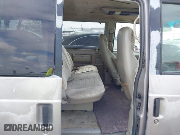 1995 Chevrolet Astro with VIN 1GNDM19W2SB240300, listed as a IAAI auction lot 41885699 with 180,150 mi miles. Bid and sale history available at carsss.com. Image 8.