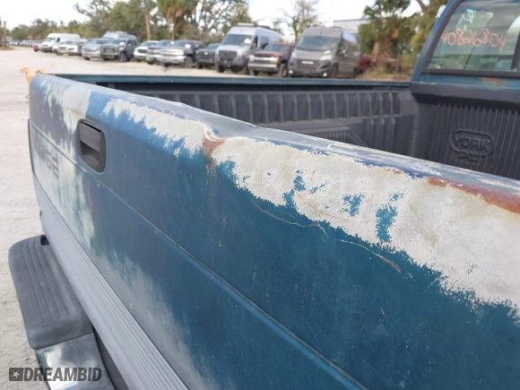 1996 Dodge Ram 1500 with VIN 3B7HC13Z3TG143986, listed as a IAAI auction lot 40826804 with 31,859 mi miles. Bid and sale history available at carsss.com. Image 14.
