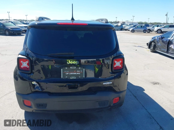 2018 Jeep Renegade Latitude z VIN ZACCJABB0JPH84416, wystawiony jako IAAI lot #41589445 z przebiegiem 101 001 mil mil oraz . Historia ofert i sprzedaży dostępna na DreamBid. Obrazek 16.