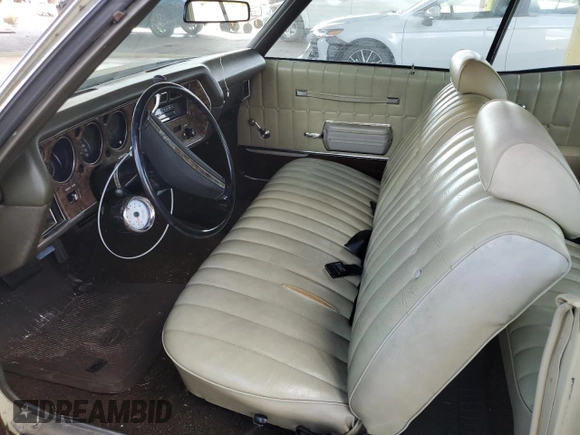 1972 Chevrolet Monte Carlo z VIN 1H57J2L567411, wystawiony jako Copart lot #72465014 z przebiegiem 83 239 mil mil oraz Szkody całkowita. Historia ofert i sprzedaży dostępna na DreamBid. Obrazek 7.