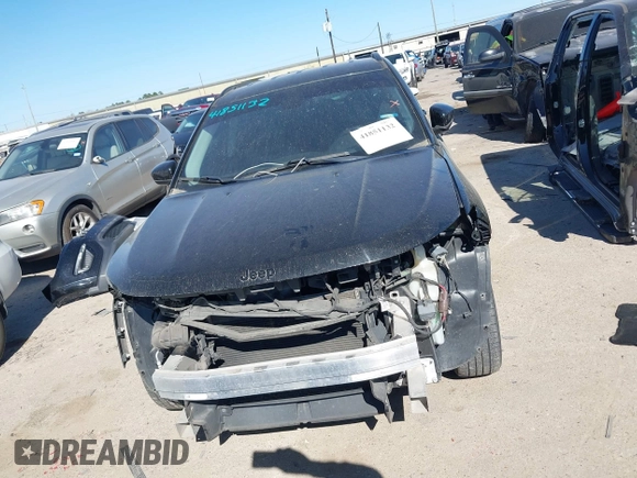 2018 Jeep Compass Latitude with VIN 3C4NJCBB6JT407411, listed as a IAAI auction lot 41851132 with 123,431 mi miles and . Bid and sale history available at DreamBid. Image 13.