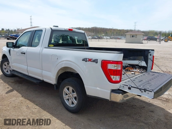 2022 Ford F-150 XL z VIN 1FTEX1EB8NKF26762, wystawiony jako IAAI lot #42217335 z przebiegiem 40 226 mil mil oraz . Historia ofert i sprzedaży dostępna na DreamBid. Obrazek 3.