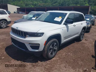 2024 Jeep Grand Cherokee с VIN 1C4RJYB60R8518323, выставлен на аукционе IAAI как лот 42462599 с пробегом 56 463 миль миль и . История ставок и продаж доступна на DreamBid. Изображение 2.