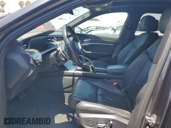 2019 Audi e-tron Prestige with VIN WA1VAAGE9KB008321, listed as a Copart auction lot 60162655 with 36,301 mi miles and Salvage title. Bid and sale history available at DreamBid. Image 7.