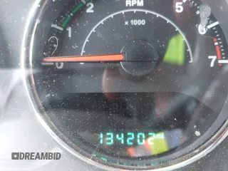 2015 Jeep Wrangler Unlimited Rubicon z VIN 1C4BJWFG4FL598033, wystawiony jako IAAI lot #42435523 z przebiegiem 134 202 mil mil oraz . Historia ofert i sprzedaży dostępna na DreamBid. Obrazek 15.