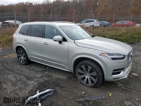 2021 Volvo XC90 Inscription Expression with VIN YV4BR0CL6M1747927, listed as a Copart auction lot 79391754 with 62,975 mi miles and Salvage Title. Bid and sale history available at carsss.com. Image 4.
