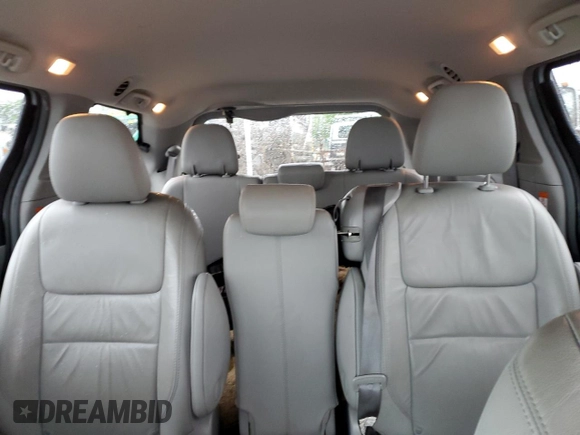 2017 Toyota Sienna XLE Auto Access Seat с VIN 5TDYZ3DC2HS895241, выставлен на аукционе Copart как лот 57505945 с пробегом 178 331 миль миль и Списание • Salvage title. История ставок и продаж доступна на DreamBid. Изображение 10.