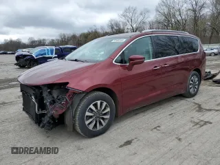2021 Chrysler Pacifica Touring L with VIN 2C4RC1BG9MR531241, listed as a Copart auction lot 52490185 with 146,014 mi miles and Salvage title. Bid and sale history available at DreamBid. Image 1.