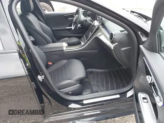 2023 Mercedes-Benz C 300 с VIN W1KAF4HB2PR142037, выставлен на аукционе IAAI как лот 42384836 с пробегом 24 155 миль миль и . История ставок и продаж доступна на DreamBid. Изображение 5.