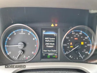 2018 Toyota RAV4 XLE with VIN 2T3RFREV3JW848384, listed as a Copart auction lot 88758945 with 28,951 mi miles and Salvage Title. Bid and sale history available at DreamBid. Image 9.