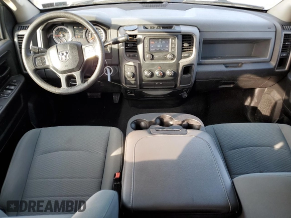 2017 Ram 1500 ST z VIN 1C6RR7FT7HS587361, wystawiony jako Copart lot #81173944 z przebiegiem 88 540 mil mil oraz Czysty tytuł • Clean title. Historia ofert i sprzedaży dostępna na DreamBid. Obrazek 8.