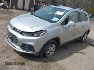 2018 Chevrolet Trax LT with VIN 3GNCJPSB8JL219351, listed as a IAAI auction lot 41936566 with 117,669 mi miles. Bid and sale history available at carsss.com. Image 2.