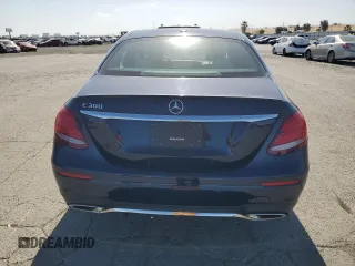 2019 Mercedes-Benz E 300 with VIN WDDZF4JBXKA596623, listed as a Copart auction lot 58377775 with 44,951 mi miles and Salvage title. Bid and sale history available at DreamBid. Image 6.
