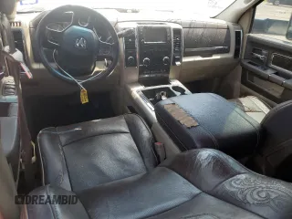2012 Ram 2500 Laramie Limited z VIN 3C6UD5PL5CG173734, wystawiony jako Copart lot #56576995 z przebiegiem 296 460 mil mil oraz Czysty tytuł • Clean title. Historia ofert i sprzedaży dostępna na DreamBid. Obrazek 8.