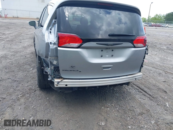 2019 Chrysler Pacifica Touring Plus z VIN 2C4RC1FG0KR574955, wystawiony jako IAAI lot #42254948 z przebiegiem 82 423 mil mil oraz . Historia ofert i sprzedaży dostępna na DreamBid. Obrazek 6.