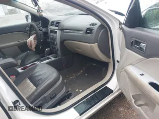 2010 Mercury Milan Hybrid with VIN 3MEDM0L35AR612321, listed as a IAAI auction lot 42297872 with 205,182 mi miles and . Bid and sale history available at DreamBid. Image 5.