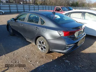 2020 Kia Forte LXS with VIN 3KPF24AD5LE144572, listed as a IAAI auction lot 41769528 with 60,516 mi miles. Bid and sale history available at carsss.com. Image 3.