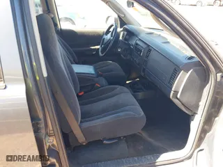 2002 Dodge Dakota SLT with VIN 1B7HG48NX2S623588, listed as a IAAI auction lot 41793068 with 213,159 mi miles. Bid and sale history available at carsss.com. Image 5.